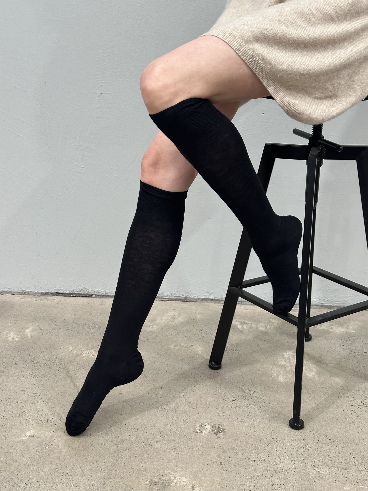 Knee-High Merino Wool Socks – Black