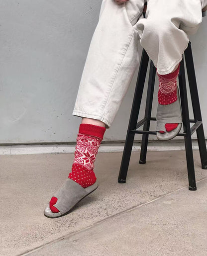 Snowflake Jeans: Red Colour EU Wool Socks